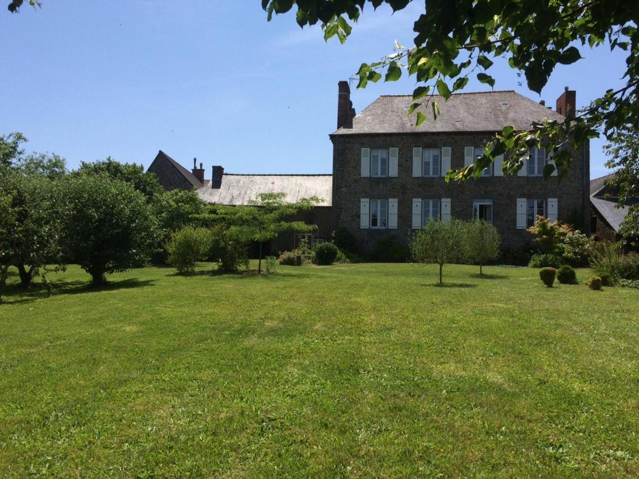 Le Clos Des Anges Dingé Екстериор снимка